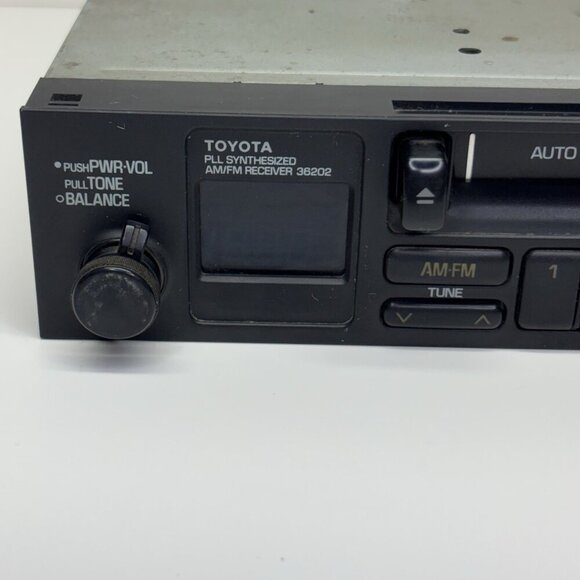 Vintage Toyota Car Cassette Player 08600-00837 AM FM Fujitsu Ten Pickup Radio - Picture 2 of 11